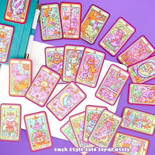 cat tarot cards lifestle photo 0793b4e0 79e5 4142 8295 212ea620bab7